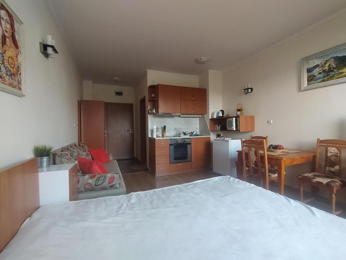 Pine Tree Studio B11 Bansko Dış mekan fotoğraf